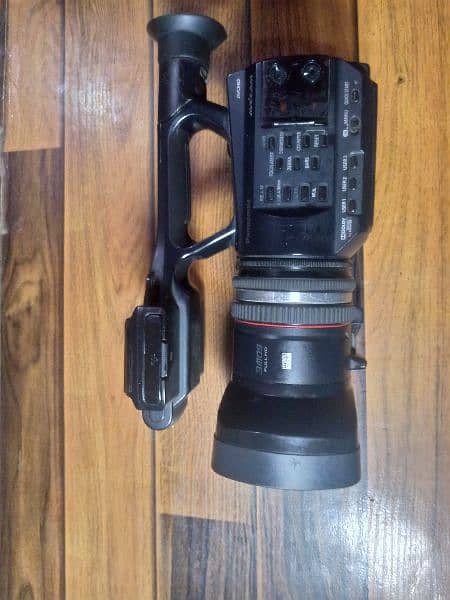 Panasonic AGSC-90 Video camera 11