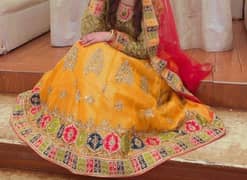 mehndi lehnga