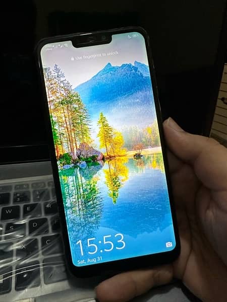 Honor 8C - 9/10 mint condition with box and all accessories 2