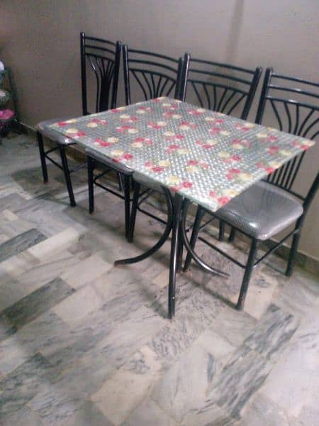 dining table with 4 chairs 0