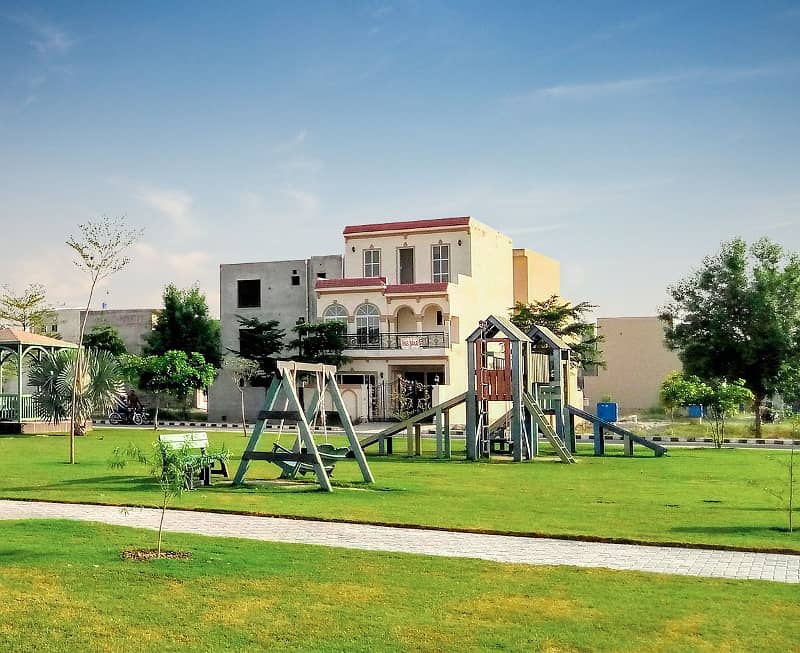 2 Kanal Back Park Plot For Sale In M-4 Golf Estate Lake City Lahore 8