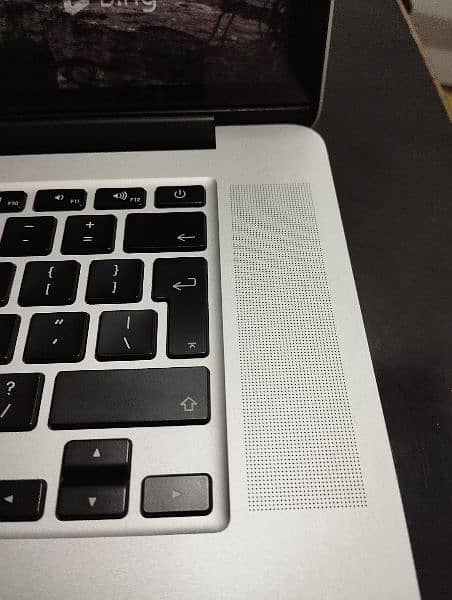 MacBook pro 2015 silver 4