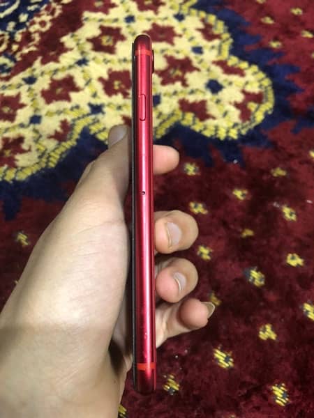 iPhone se2020 64gb 3