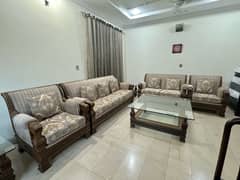 7 seater sofa set new condition