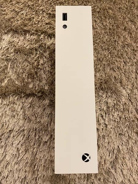 Xbox Series S 512gb ssd in very good condition available 6