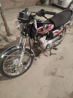 Honda125 model2024 complt docs 10/10 condition