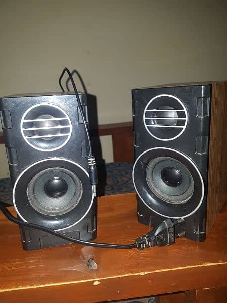 Ft-2301 Dual Speakers . High Sound Quality & Bass 2