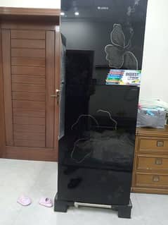 gree refrigerator on sale [urgent]