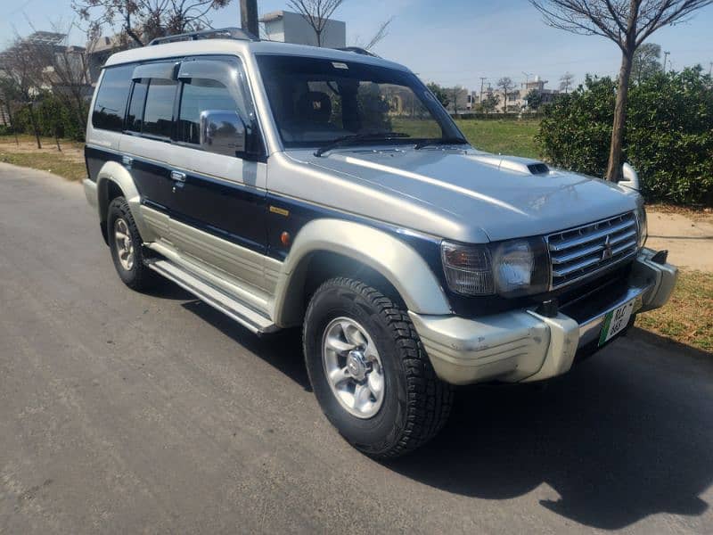 Mitsubishi Pajero 1996 3