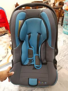 baby carry cot + car seat