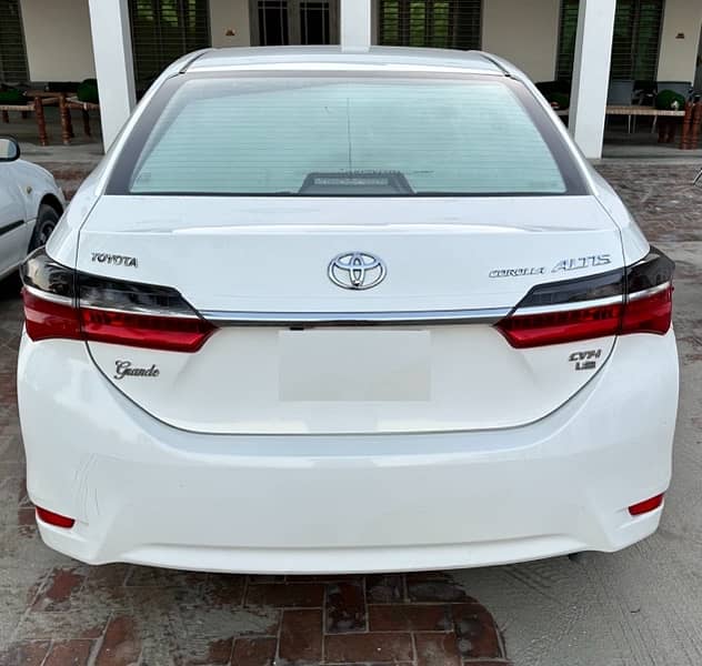 Toyota Altis Grande 2019 1