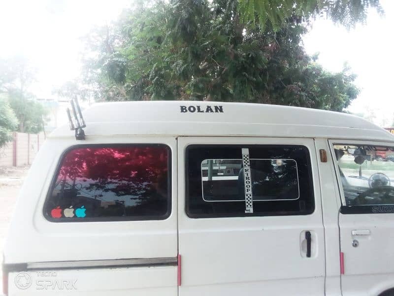 Isuzu bolan 1994 5