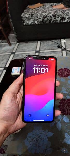 Iphone 11 Pro Max PTA 64 GB 2