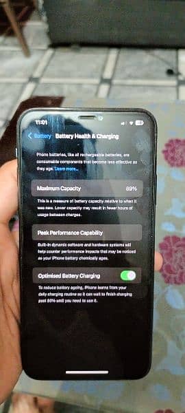 Iphone 11 Pro Max PTA 64 GB 3