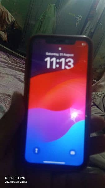 iphone 11 jv back toti hoi hai 0