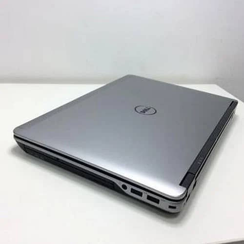 DELL LATITUDE E6440 CORE i5-2.70Ghz GEN. 4th 8GB DDR3 RAM 256GB SSD 3