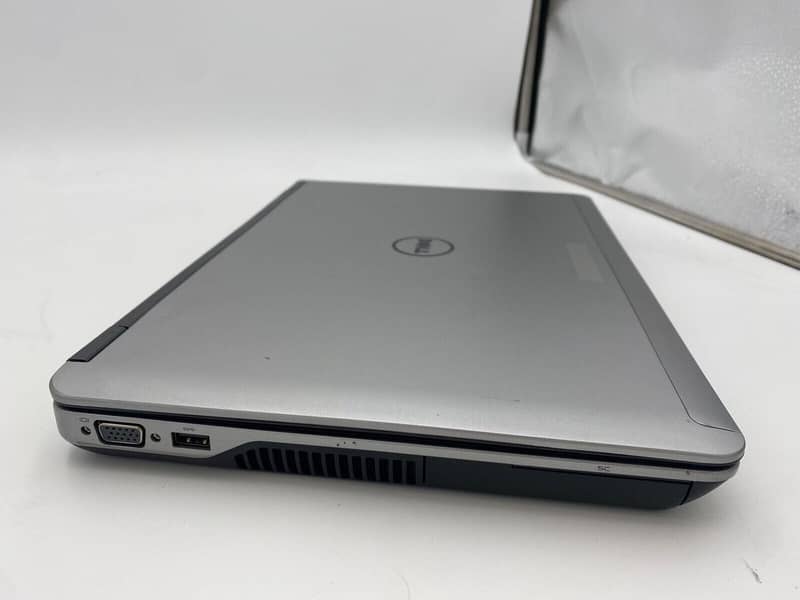 DELL LATITUDE E6440 CORE i5-2.70Ghz GEN. 4th 8GB DDR3 RAM 256GB SSD 4