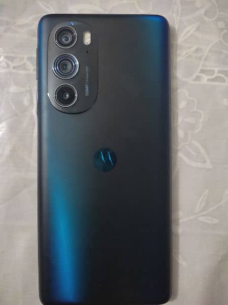 Moto edge 30 pro 8/128 3