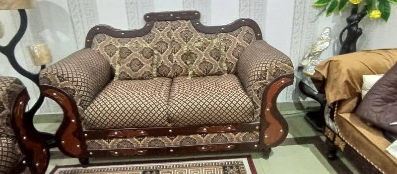 lightly used sofa set and serious buyer contact us 0