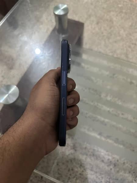 Iphone 15 pro 128 gb JV Brand New Condition only set 4