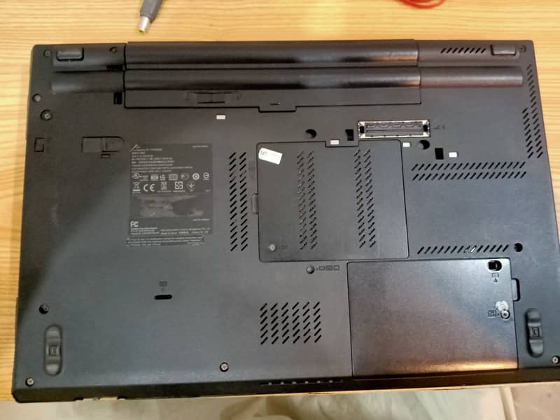 Lenovo Thinkpad W520 Core I7 2nd Generation Workstation 3