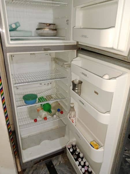 Dawlance fridge for sale 2