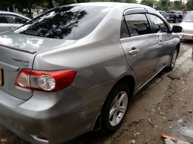 Toyota Corolla GLI 2013 9