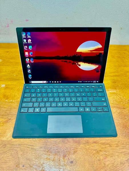 Microsoft surface Pro 7plus core i5 11gen 8gbram 256ssd 1