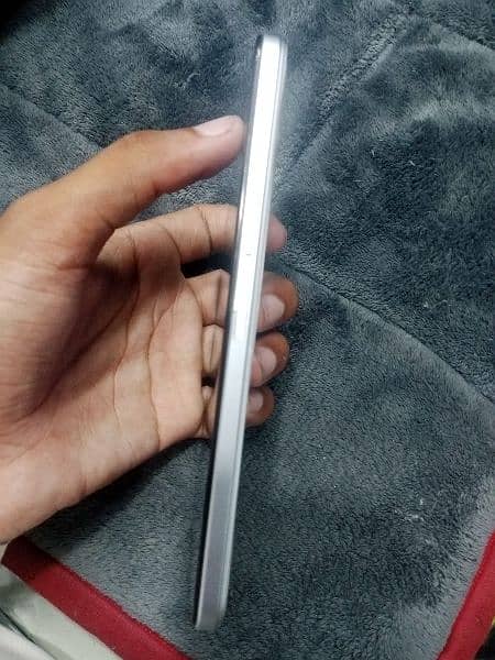 Infinix note 12 8/128 2