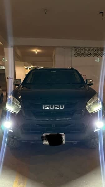 Isuzu D-Max V-Cross 2019 0