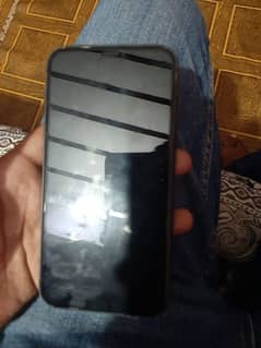 iPhone 11 with 98% Battery Health - With Box 0