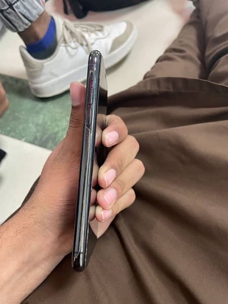 IPHONE X BLACK NON PTA FACTORY UNLOCK 2