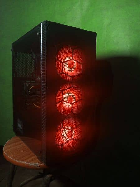 Gaming PC - Intel Core i5 6th GEN , MSI B250M DDR 4 , GTX 660 10