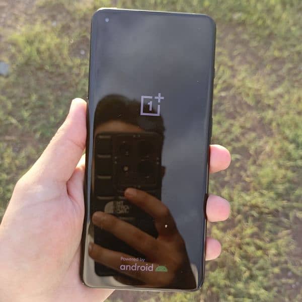 selling OnePlus 10pro 5G non active kit 1