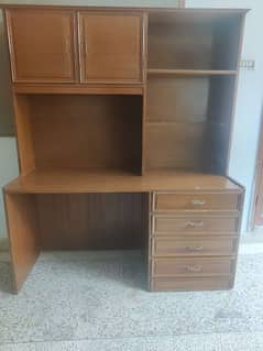 Study table urgent sale 0