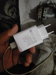 Vivo y33s ka geniune charger 18watt