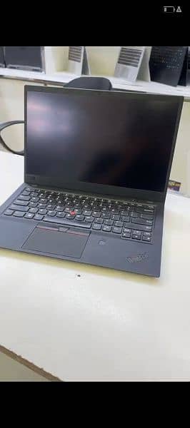 Lenovo X1 Carbon Core i7 8th Gen 16gb RAM 1tb SSD touch sreen
