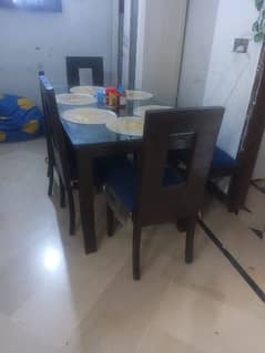 habitt dining table