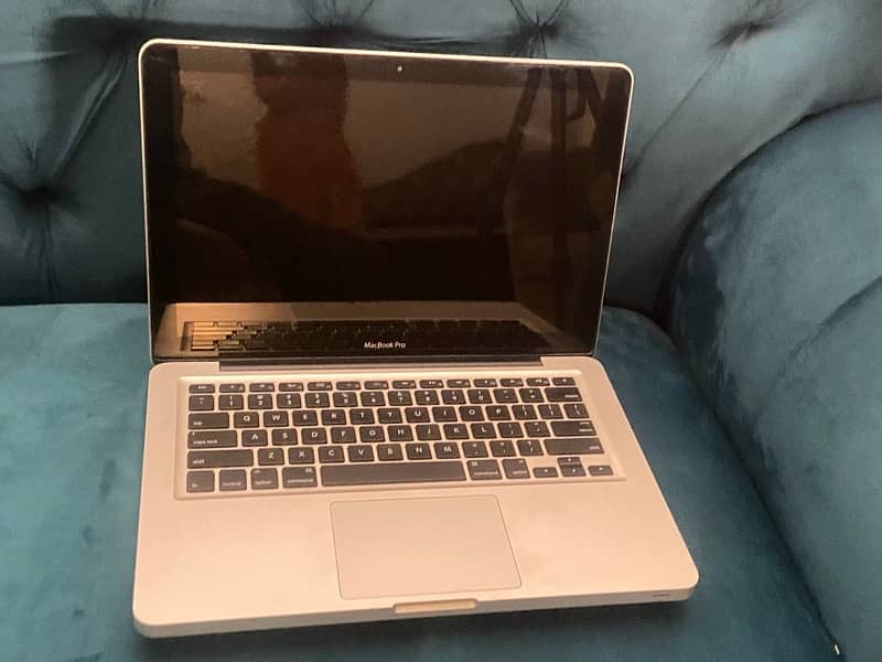 apple macbook pro 2011 8gb ram 500gb hard 2