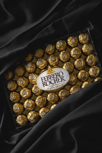 all kind of chocolate boxes available on customer demand