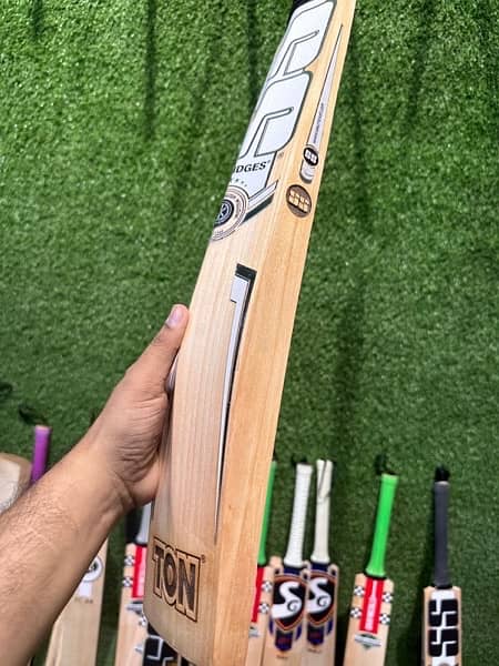 Cricket sports items/Cricket bats/Cricket kit 15