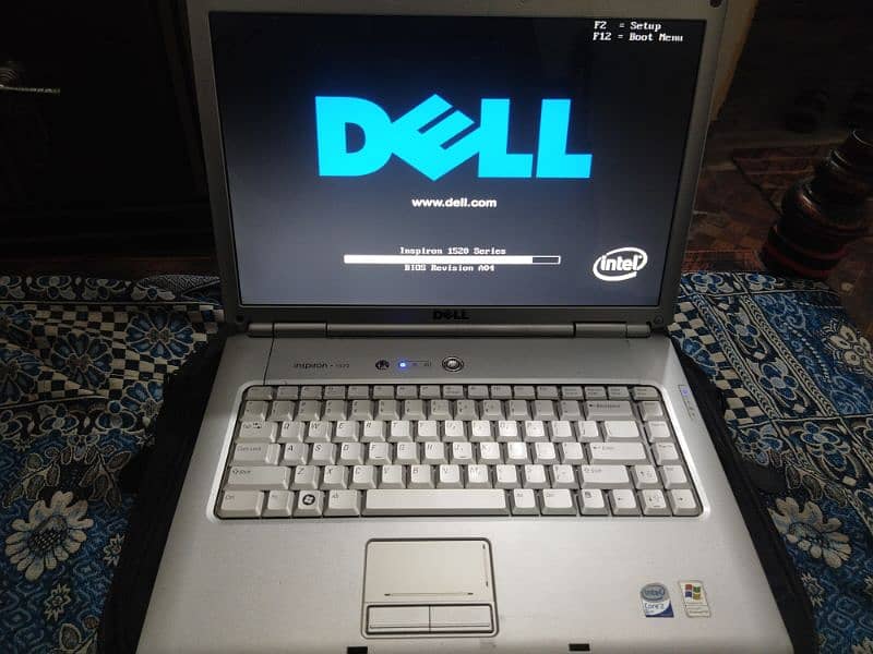 Dell Inspiron 1520 laptop 0