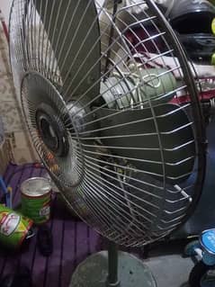 Mefco Stand Fan, Very Heavy Quality, excellent condition