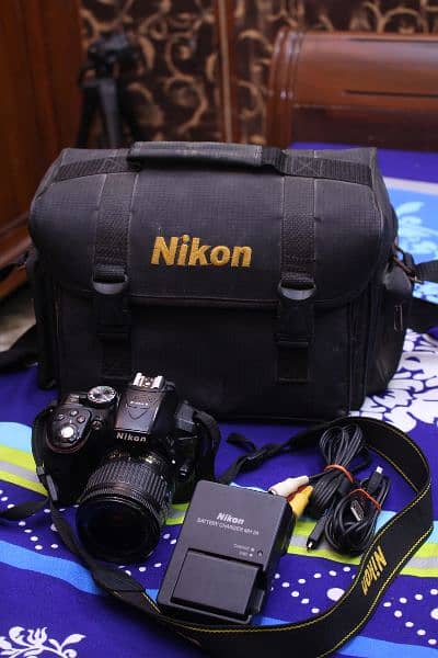 Nikon D5300 with accessories. 8