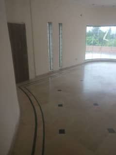 1 KANAL UPPER PORTION FOR RENT ON MAIN ROAD 0