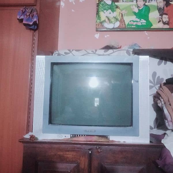 TV urgent sale 2