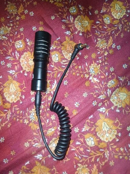 Boyo Mic mm1 For sale 10/10 condition 4