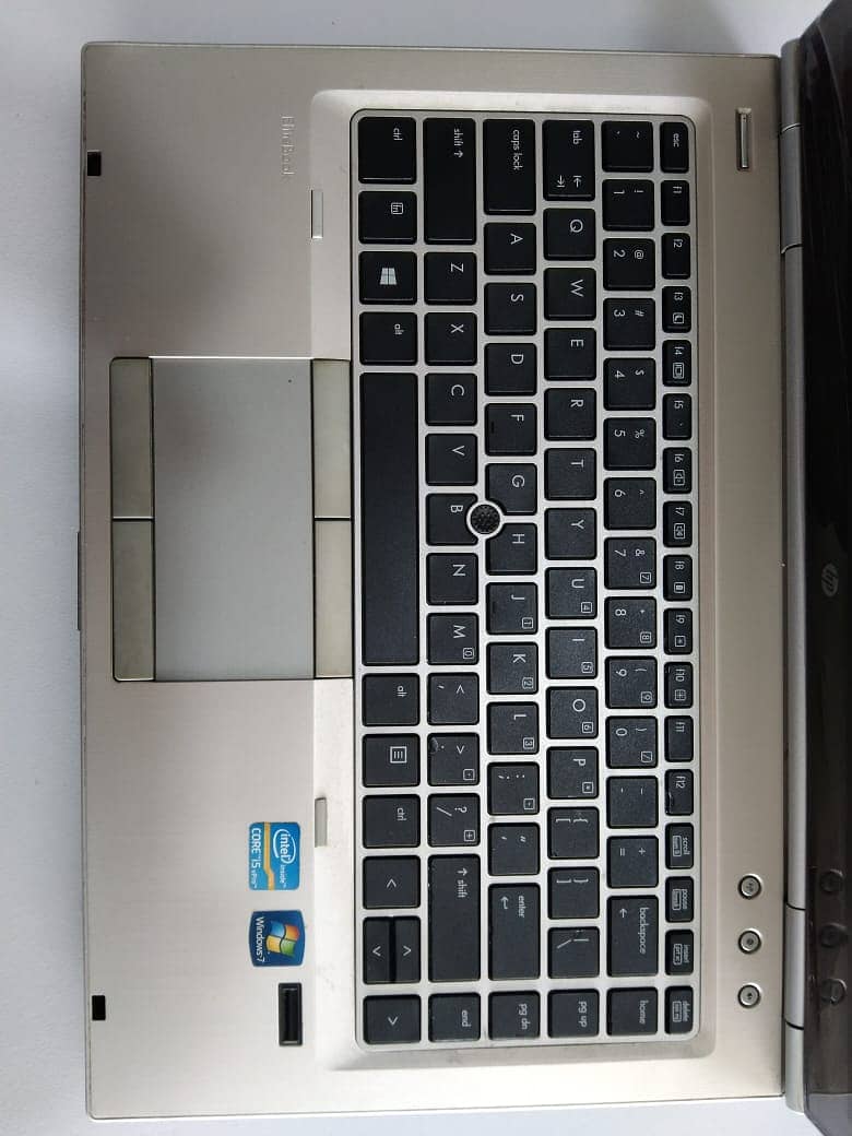 HP ELITEBOOK 8460p CORE i5 GEN. 2nd 4GB DDR3 RAM 64GB SSD 320GB HDD 2