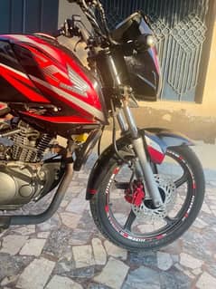 very urgently sale Honda Cb 150f exchange honda 125 v