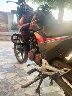 very urgently sale Honda Cb 150f exchange honda 125 v